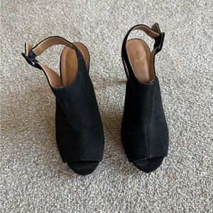 Elegant Black Slingback Heels